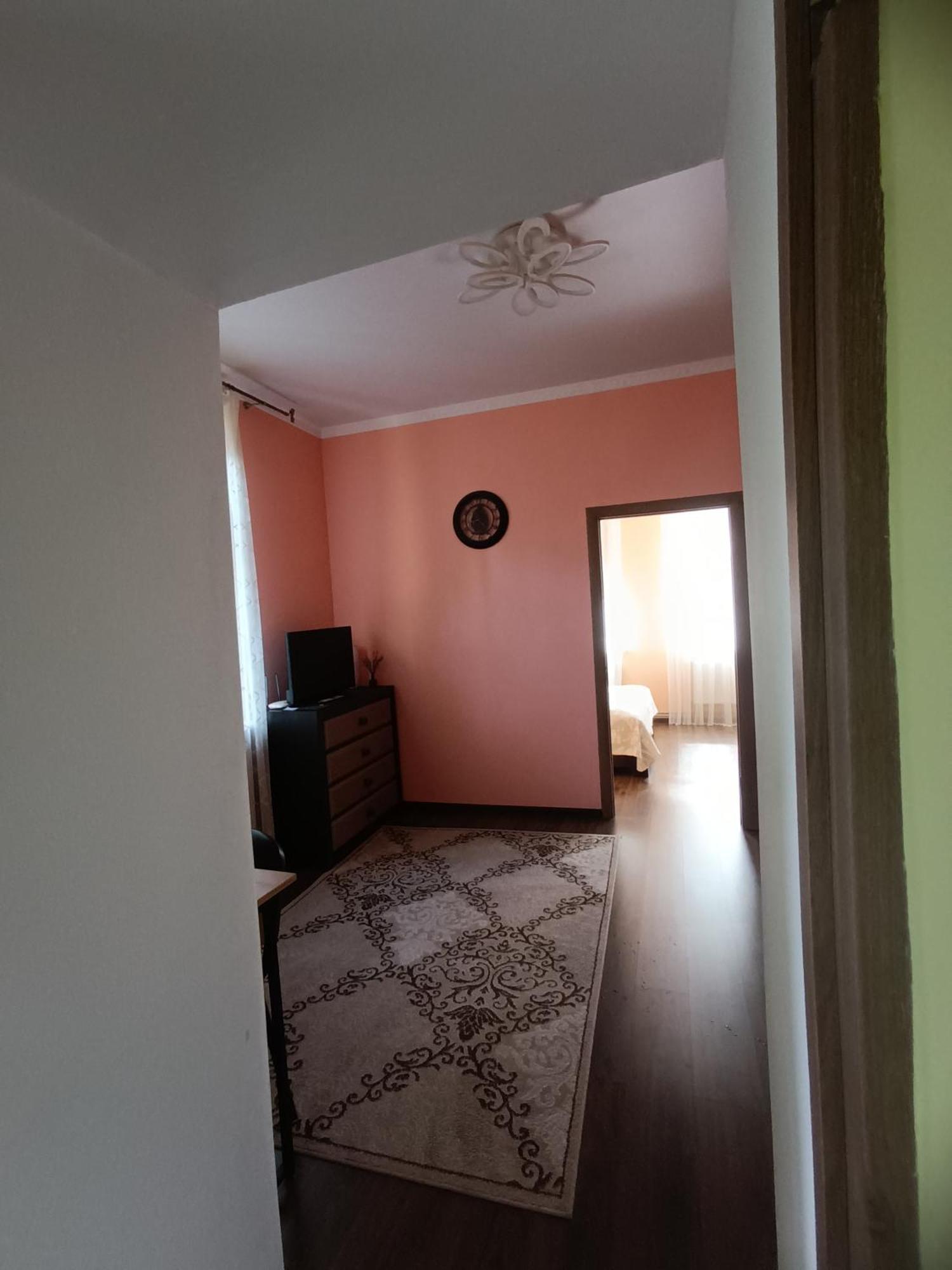 Apartment Near University Czernowitz Exterior foto